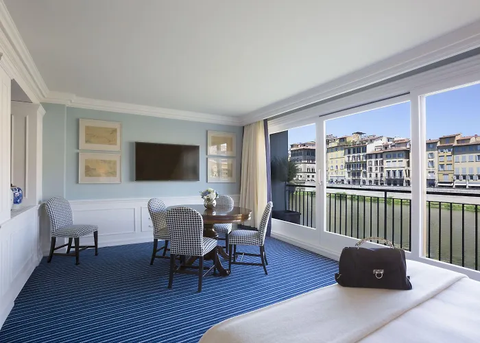 ルンガルノ ルンガルノ コレクション フィレンツェ